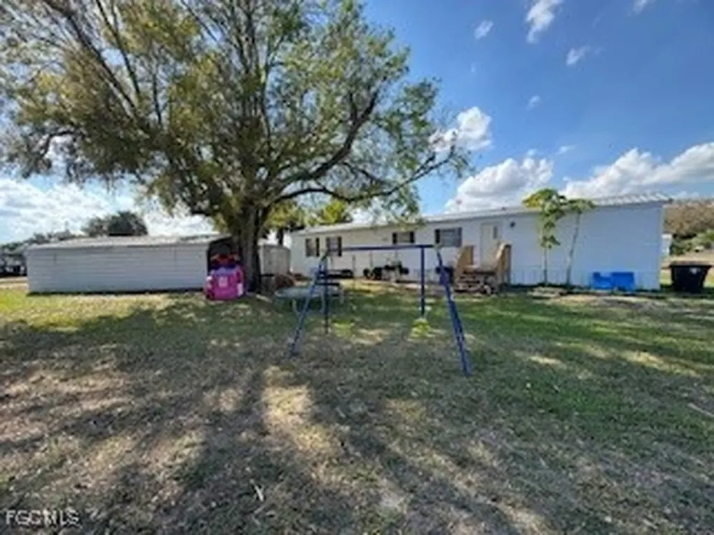 200 Florida Avenue Moore Haven FL 33471