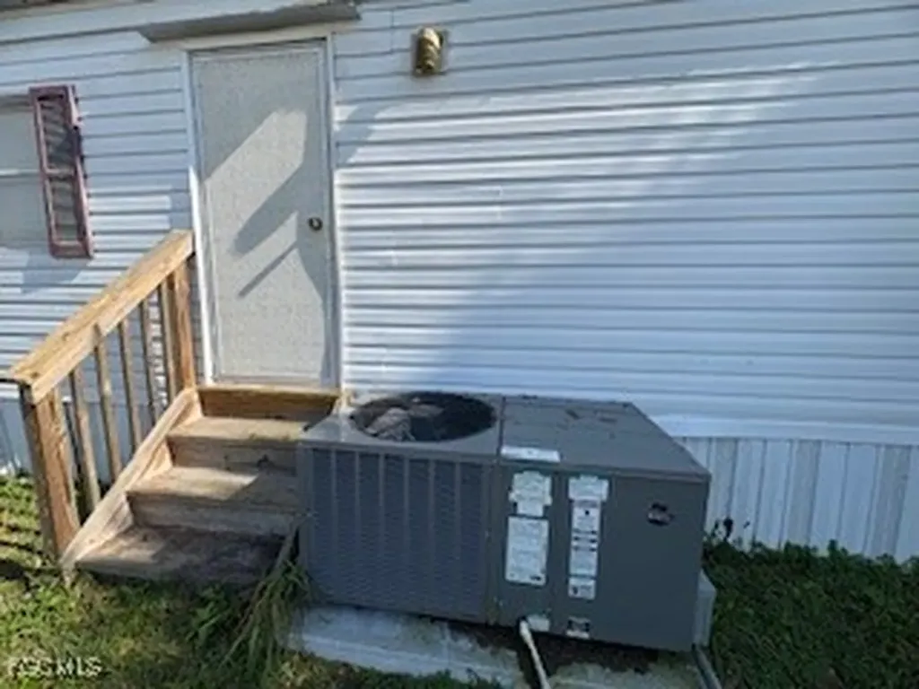 200 Florida Avenue Moore Haven FL 33471