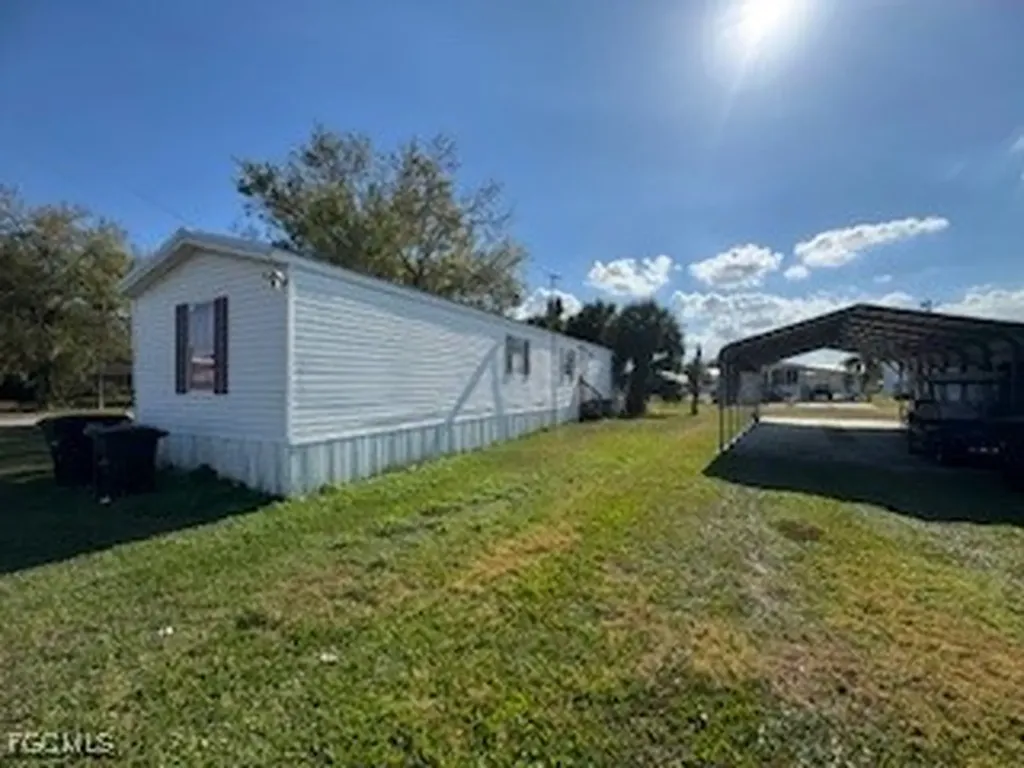 200 Florida Avenue Moore Haven FL 33471