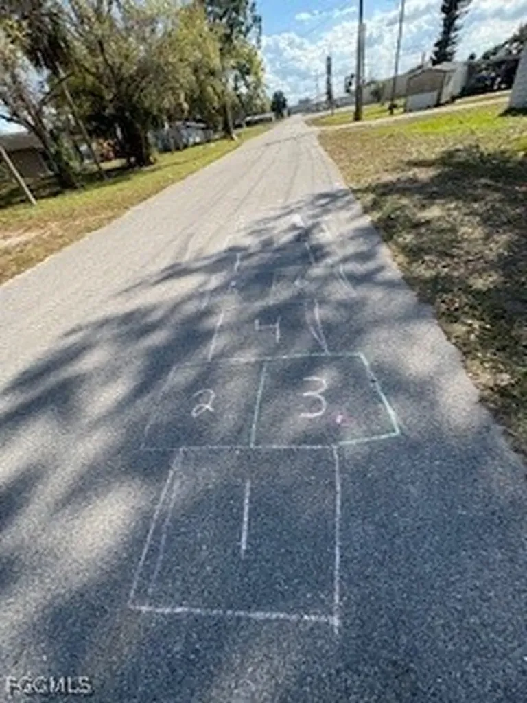 200 Florida Avenue Moore Haven FL 33471