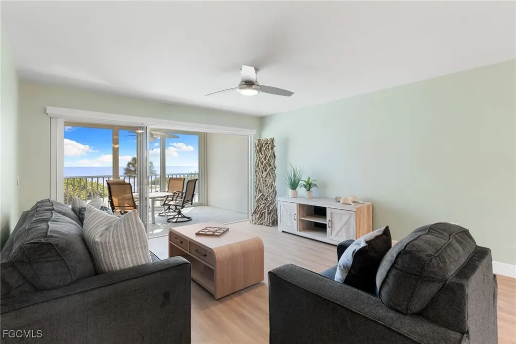 3049 W Gulf Drive Sanibel FL 33957