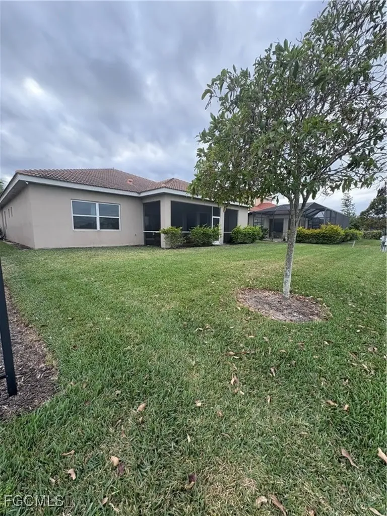 2841 Royal Gardens Avenue E Fort Myers FL 33916