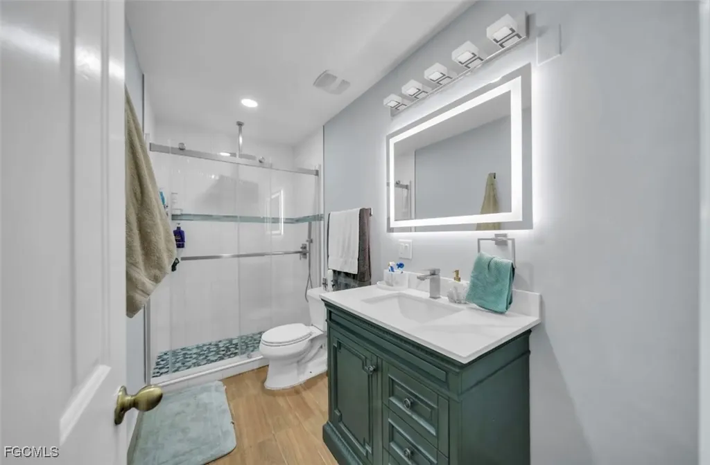 207 NE 24th Terrace Cape Coral FL 33909