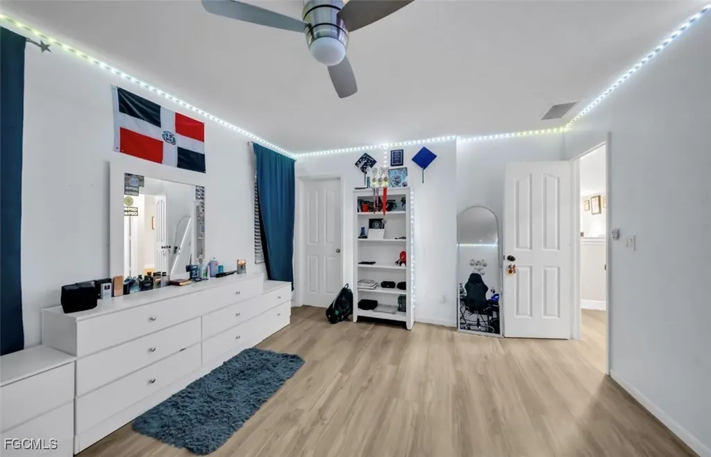 207 NE 24th Terrace Cape Coral FL 33909