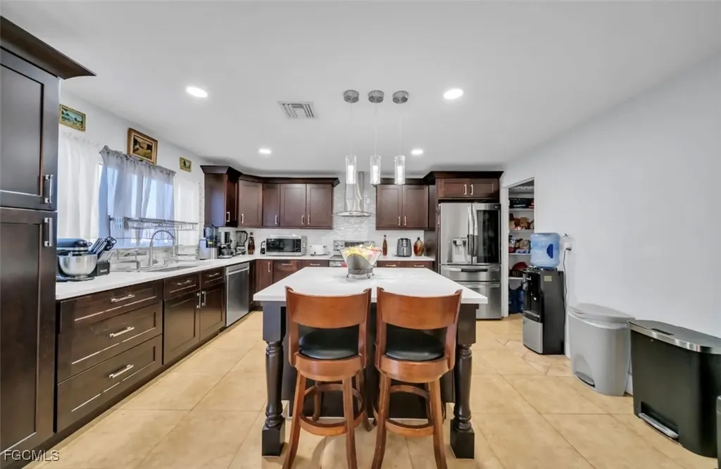 207 NE 24th Terrace Cape Coral FL 33909