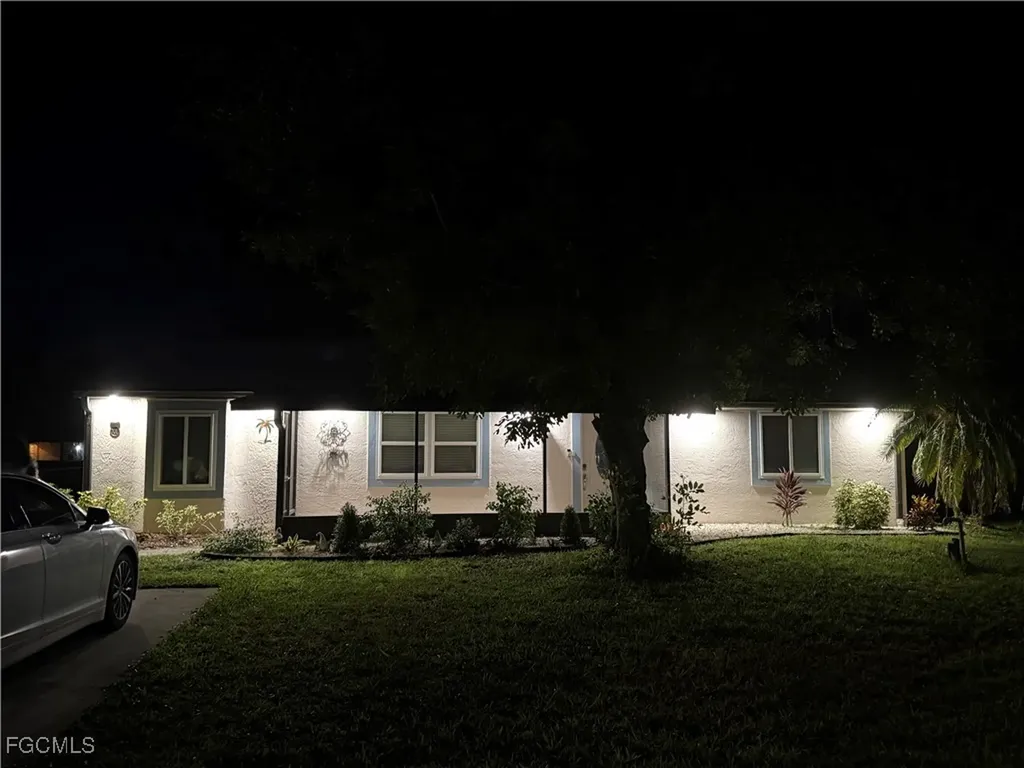 701 E 14th Street Lehigh Acres FL 33972