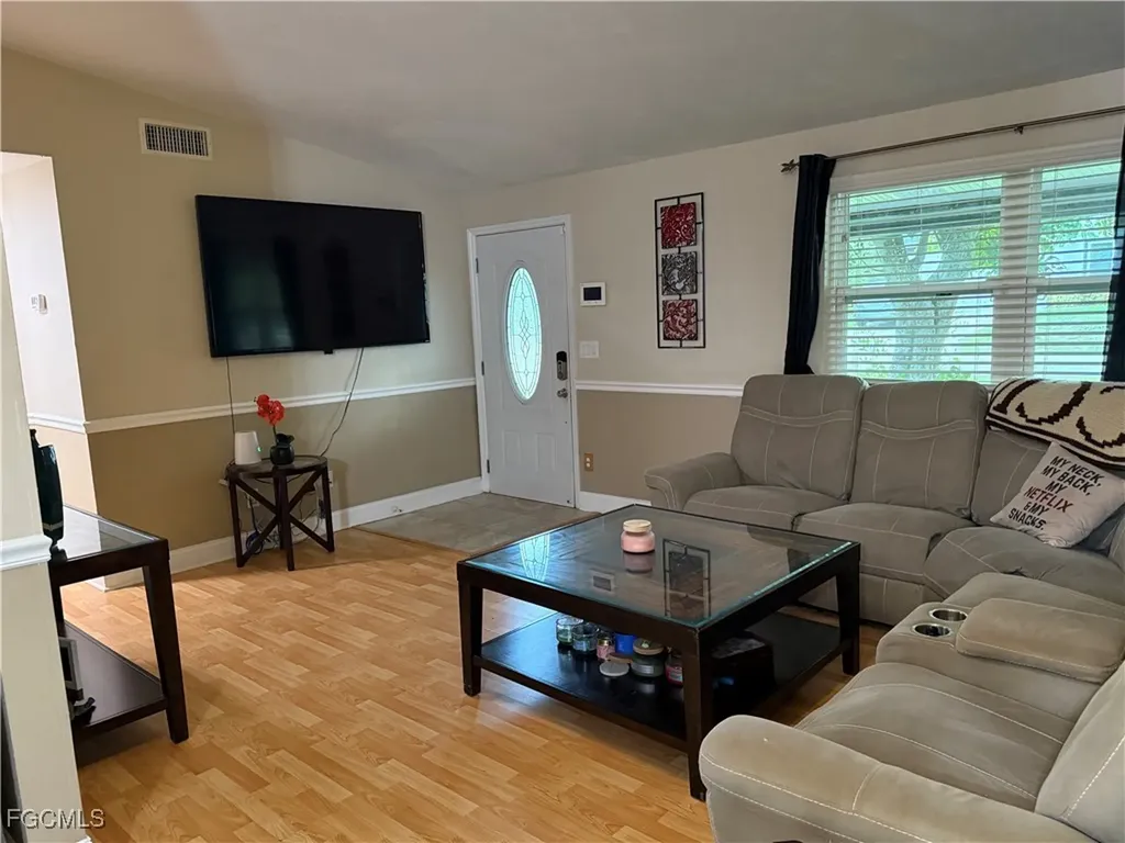 701 E 14th Street Lehigh Acres FL 33972