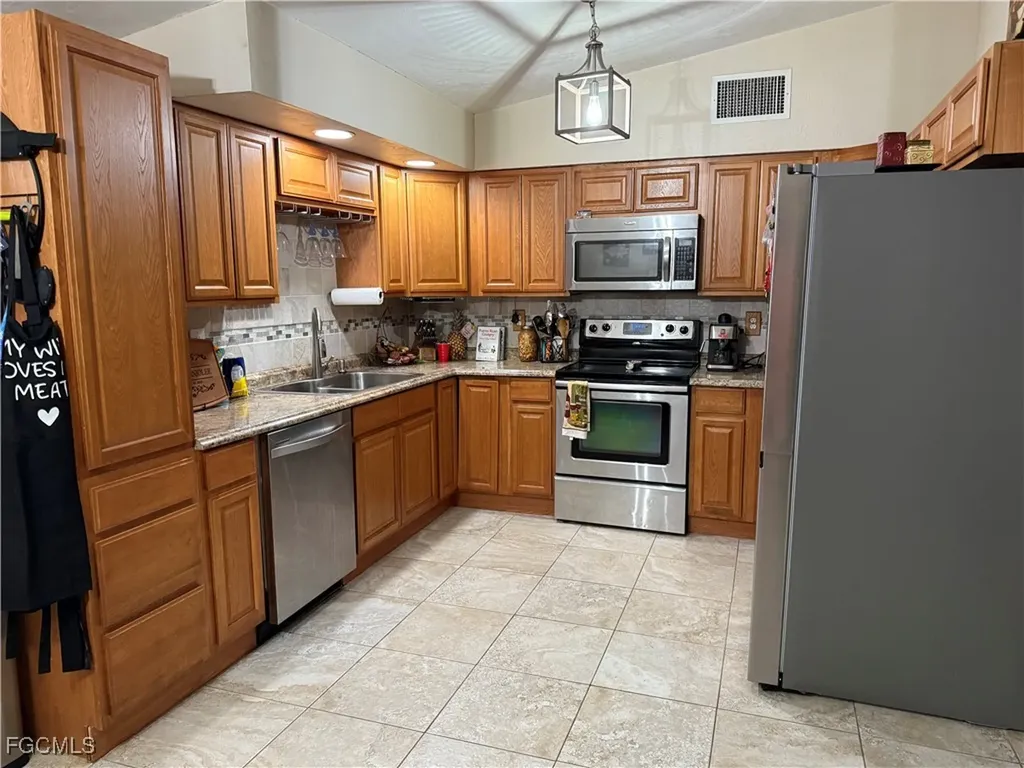 701 E 14th Street Lehigh Acres FL 33972