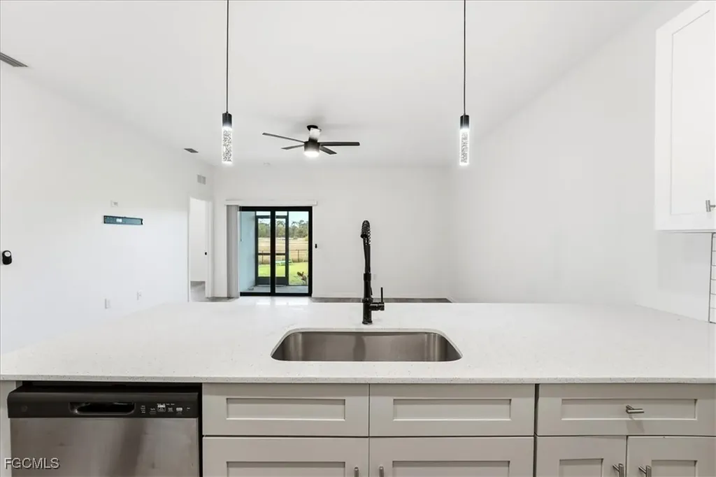 2530/2532 NW 31st Avenue Cape Coral FL 33993