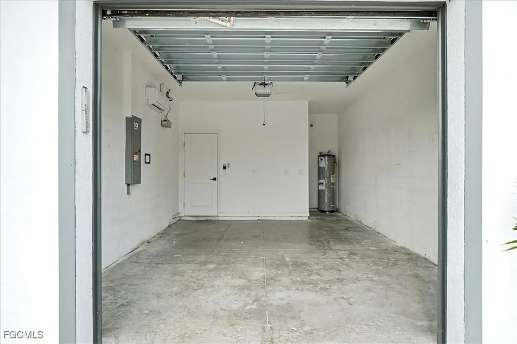 2530/2532 NW 31st Avenue Cape Coral FL 33993