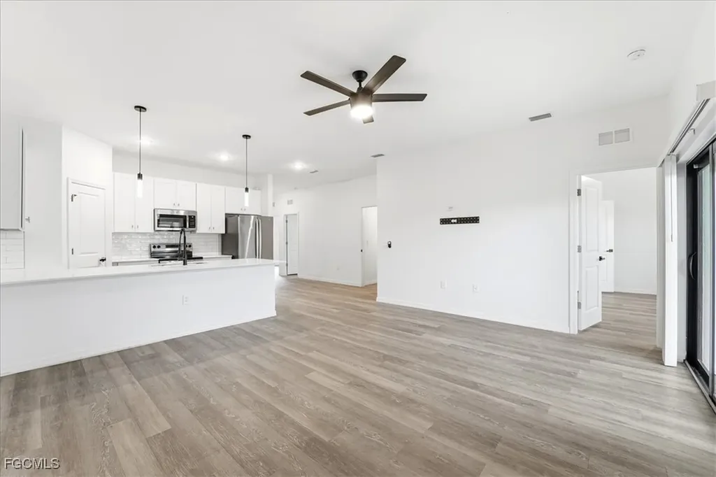 2530/2532 NW 31st Avenue Cape Coral FL 33993