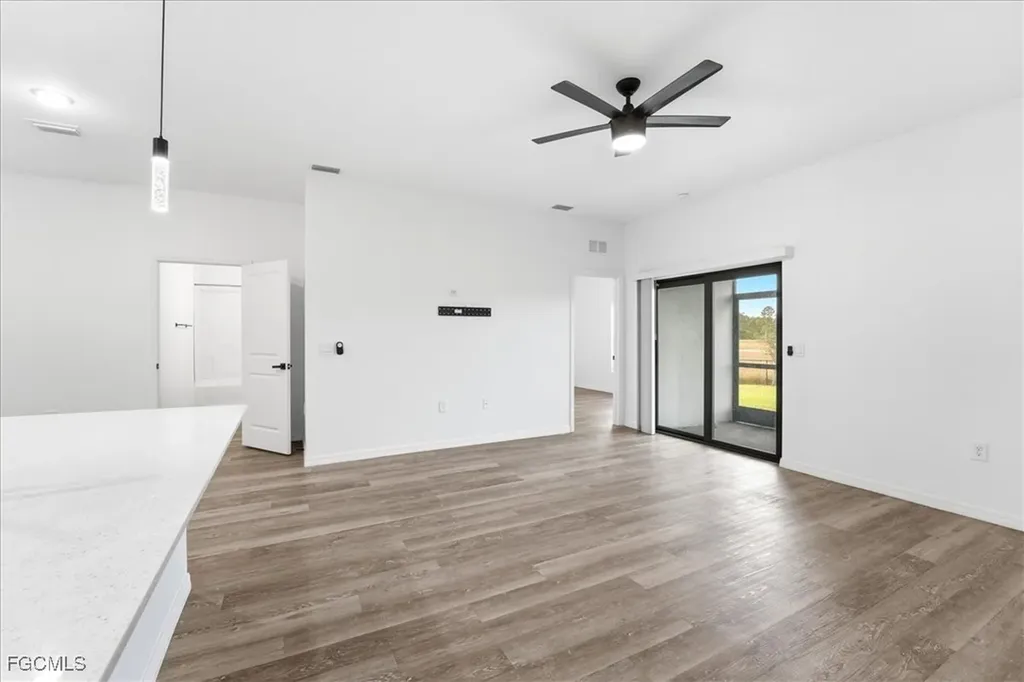 2530/2532 NW 31st Avenue Cape Coral FL 33993