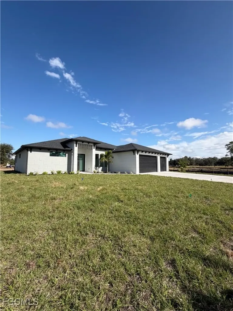 7968 3rd Terrace Labelle FL 33935