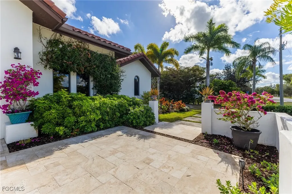 1971 Mitchell Avenue Alva FL 33920