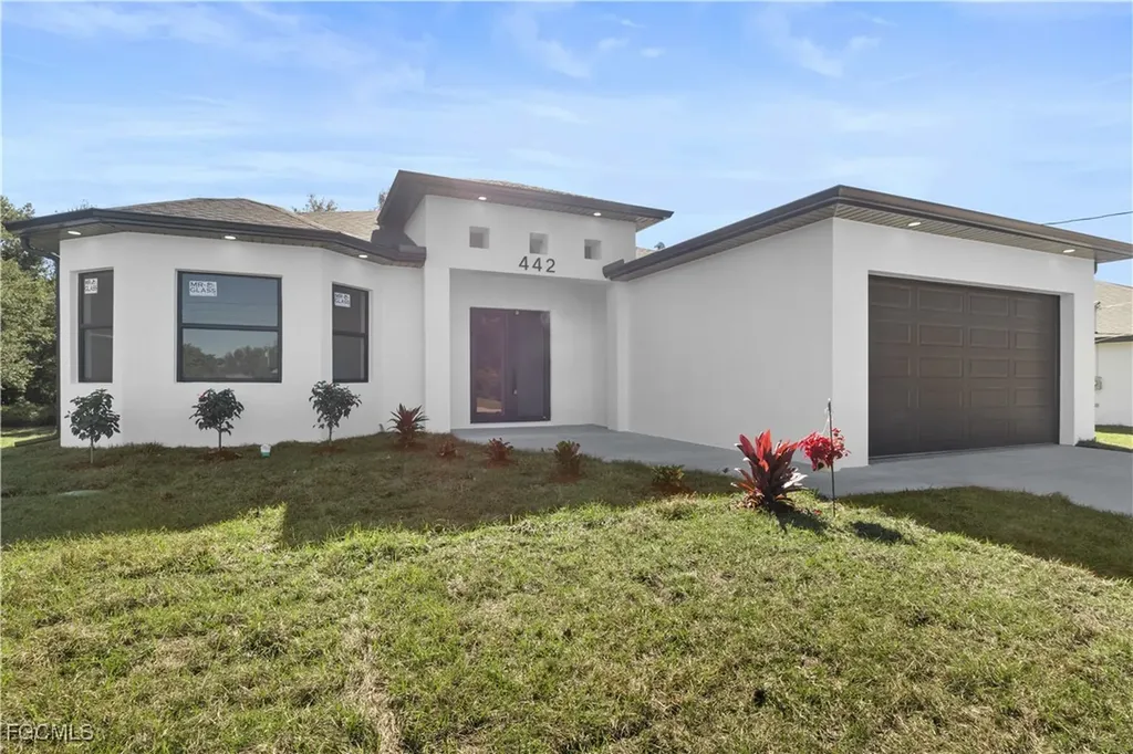 442 Poplar Street Lehigh Acres FL 33974