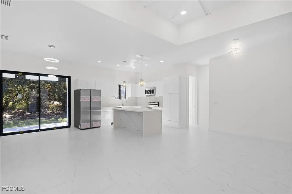 442 Poplar Street Lehigh Acres FL 33974