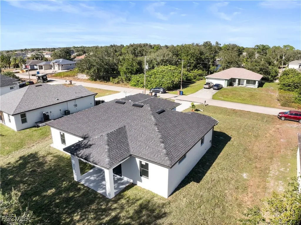 442 Poplar Street Lehigh Acres FL 33974