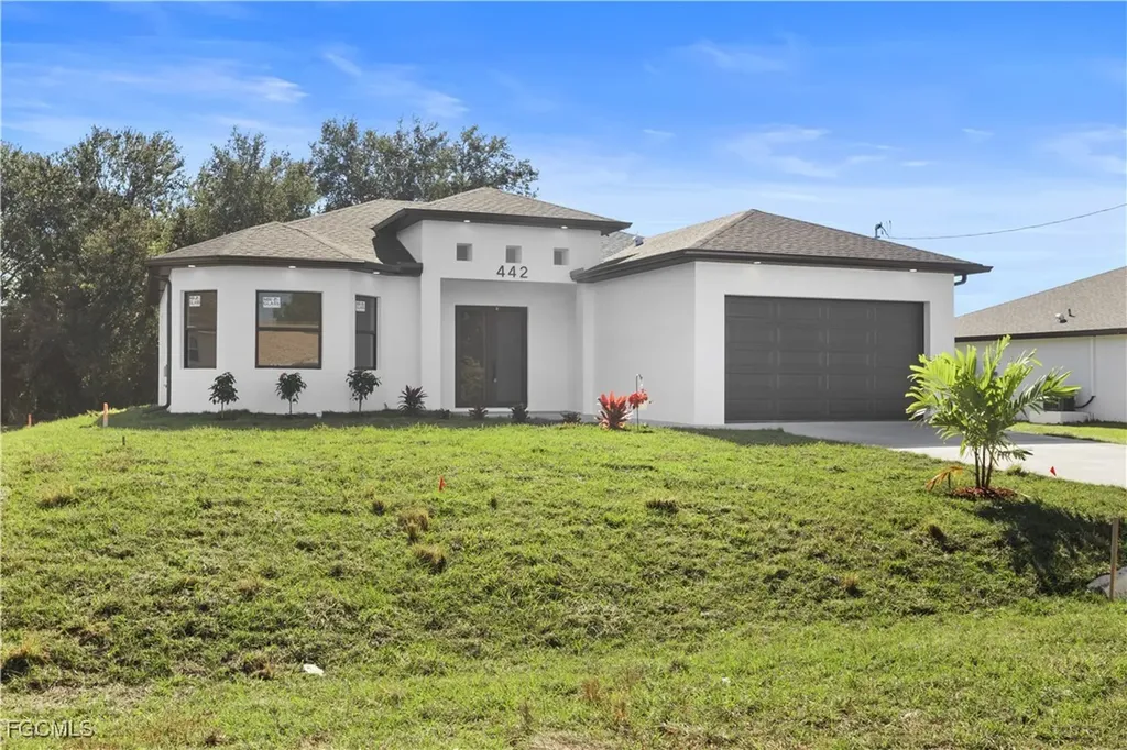 442 Poplar Street Lehigh Acres FL 33974
