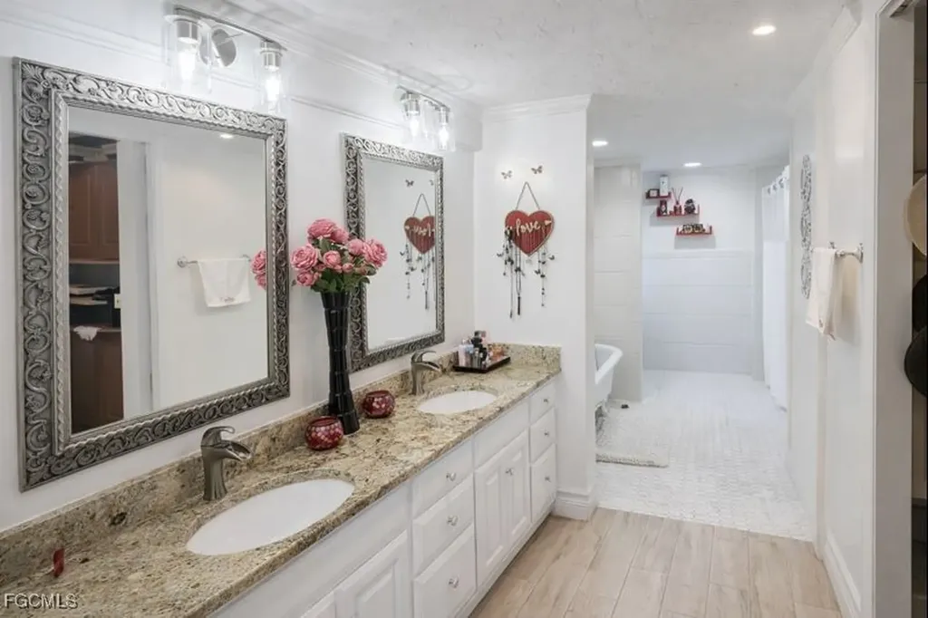 4543 Gulf Avenue North Fort Myers FL 33903