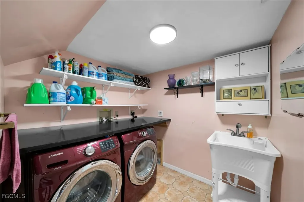 4543 Gulf Avenue North Fort Myers FL 33903