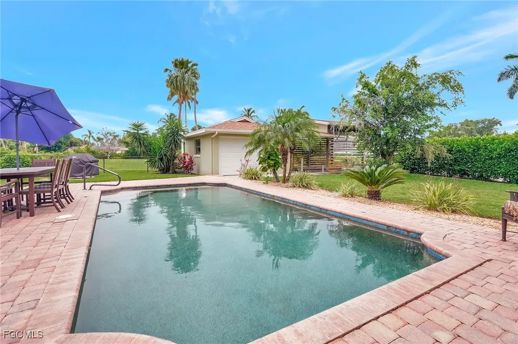 787 Overriver Drive North Fort Myers FL 33903