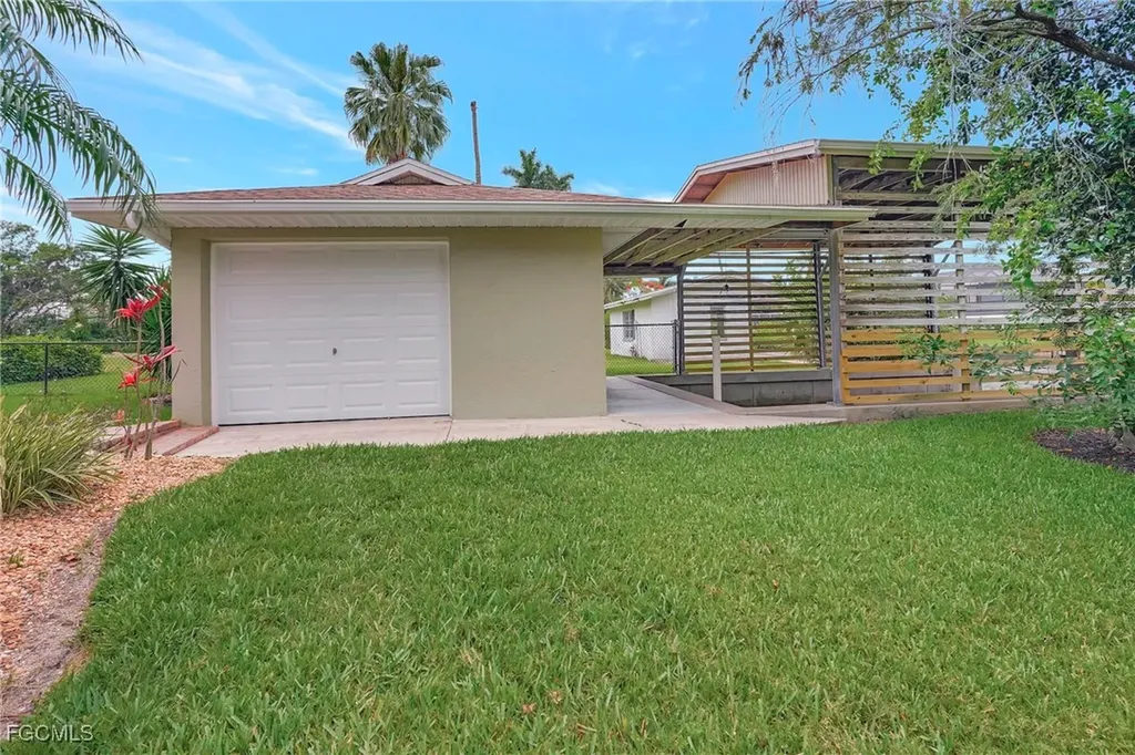 787 Overriver Drive North Fort Myers FL 33903