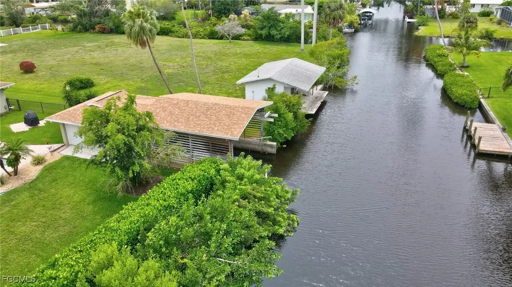 787 Overriver Drive North Fort Myers FL 33903