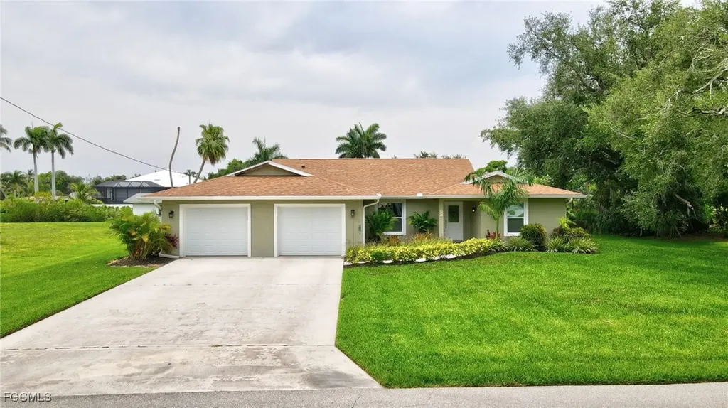 787 Overriver Drive North Fort Myers FL 33903