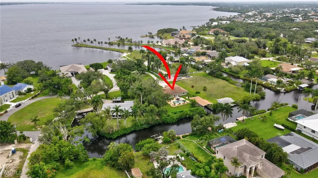 787 Overriver Drive North Fort Myers FL 33903