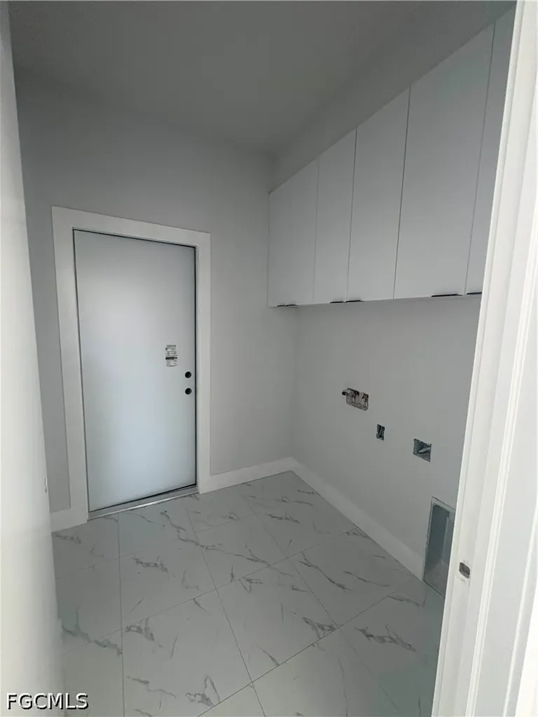 3900 E 10th Street Lehigh Acres FL 33972
