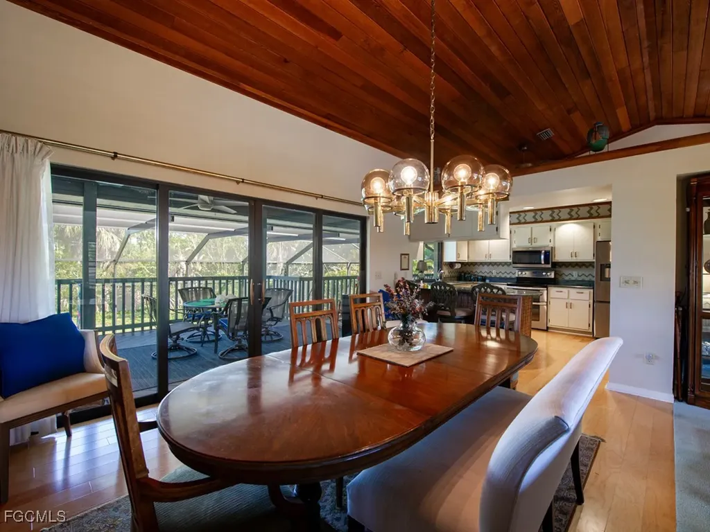 1379 Albatross Road Sanibel FL 33957