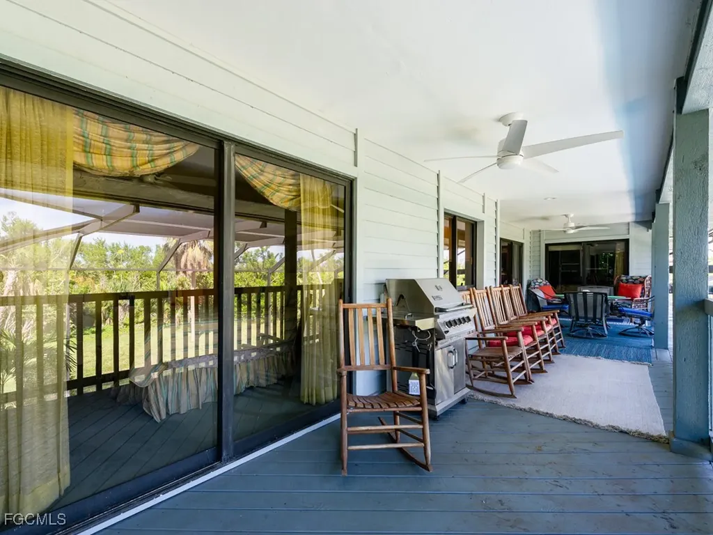1379 Albatross Road Sanibel FL 33957