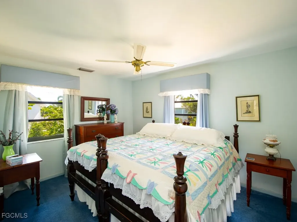 1379 Albatross Road Sanibel FL 33957