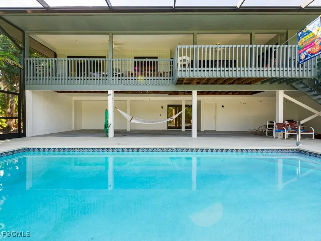 1379 Albatross Road Sanibel FL 33957