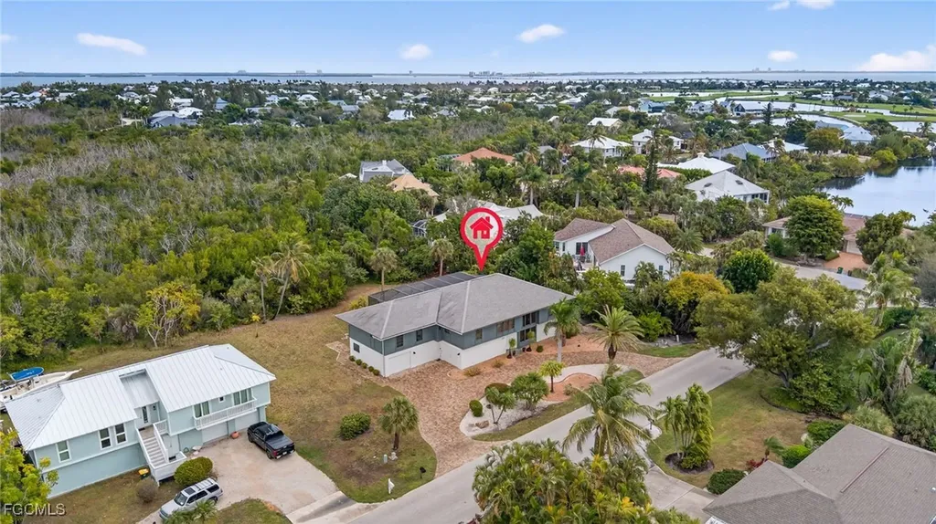 1379 Albatross Road Sanibel FL 33957