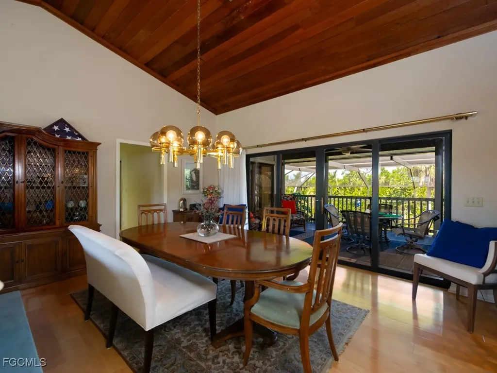 1379 Albatross Road Sanibel FL 33957