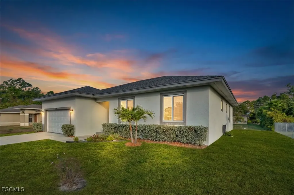 719 Little Rock Street E Lehigh Acres FL 33974
