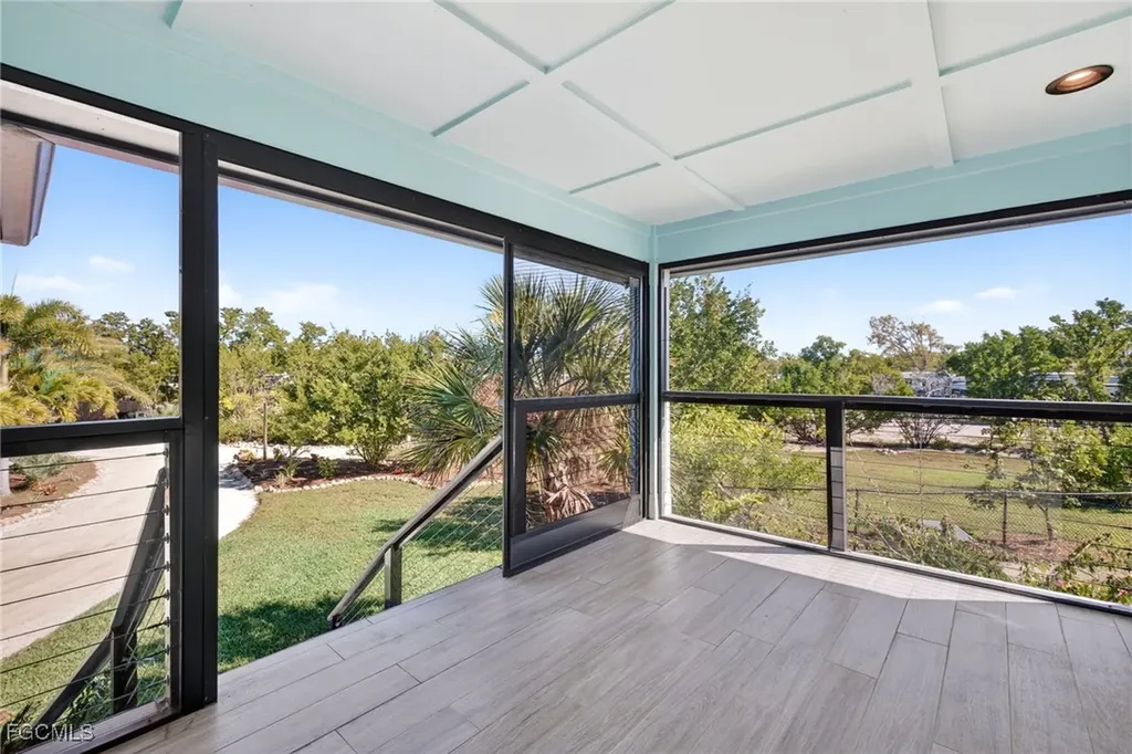 1211 Periwinkle Way Sanibel FL 33957