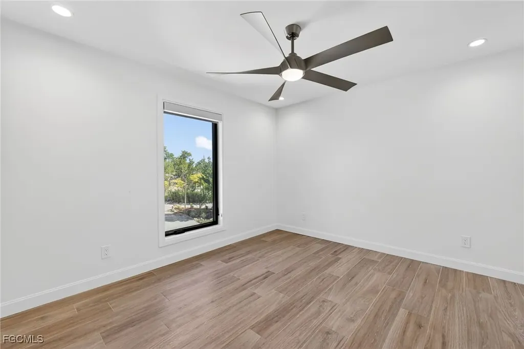 1211 Periwinkle Way Sanibel FL 33957