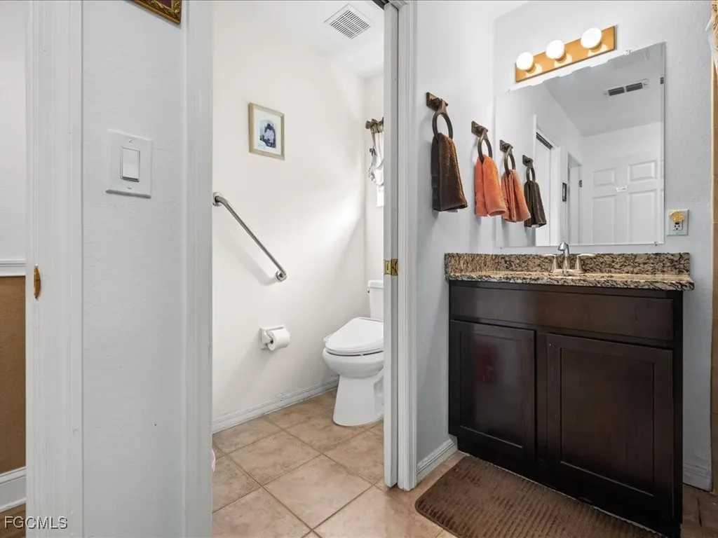 1209 NW 25th Place Cape Coral FL 33993