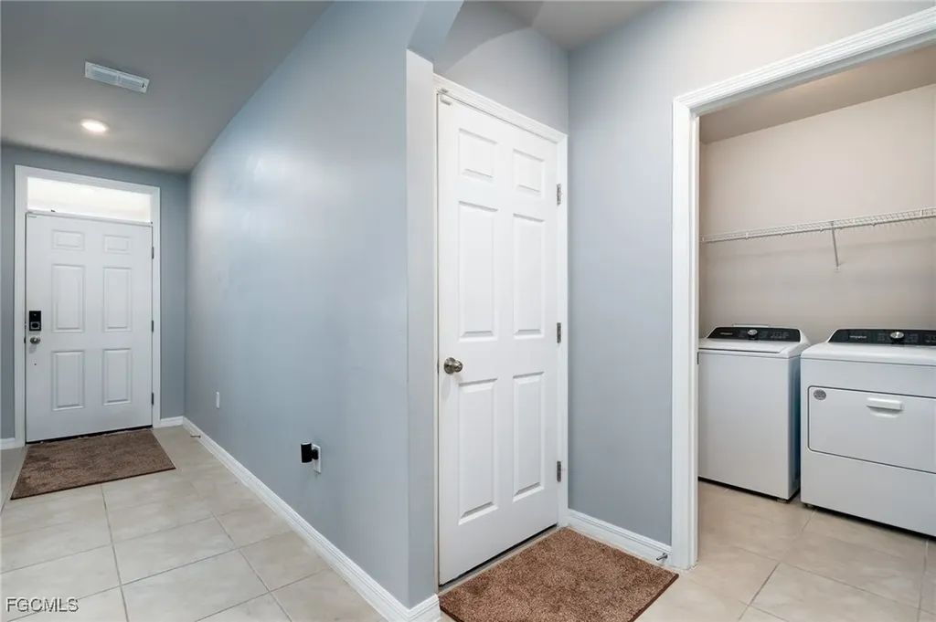 20476 Camino Torcido Loop North Fort Myers FL 33917