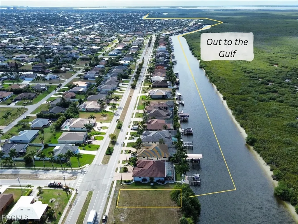 3216 Surfside Boulevard Cape Coral FL 33914