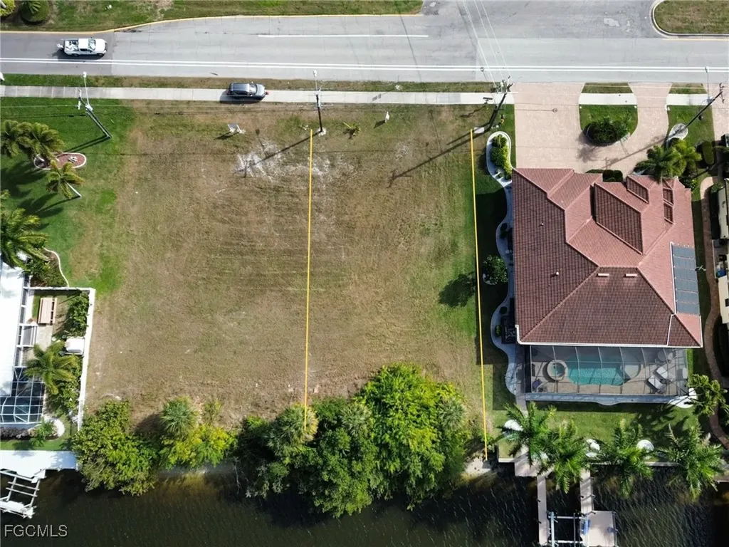 3216 Surfside Boulevard Cape Coral FL 33914