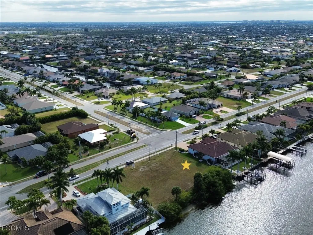 3216 Surfside Boulevard Cape Coral FL 33914