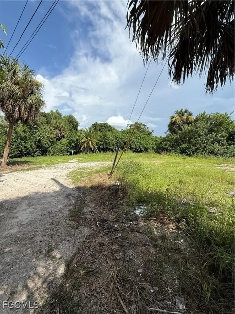 12096 Carpenter Lane Bonita Springs FL 34135