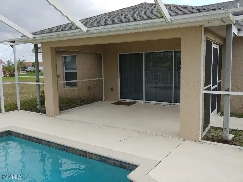 2023 NW 3rd Terrace Cape Coral FL 33993