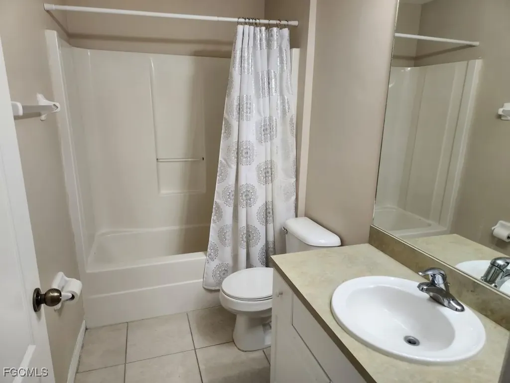 2023 NW 3rd Terrace Cape Coral FL 33993