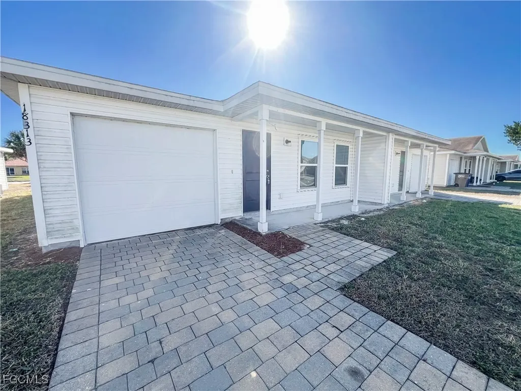 18313 Gibraltar Lane Lehigh Acres FL 33936