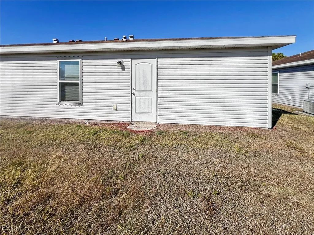 18313 Gibraltar Lane Lehigh Acres FL 33936