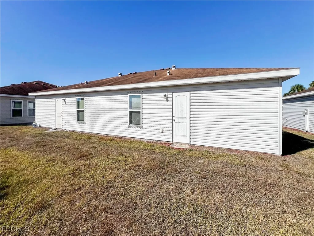 18313 Gibraltar Lane Lehigh Acres FL 33936